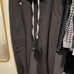 Figs Zamora black jogger scrub pants